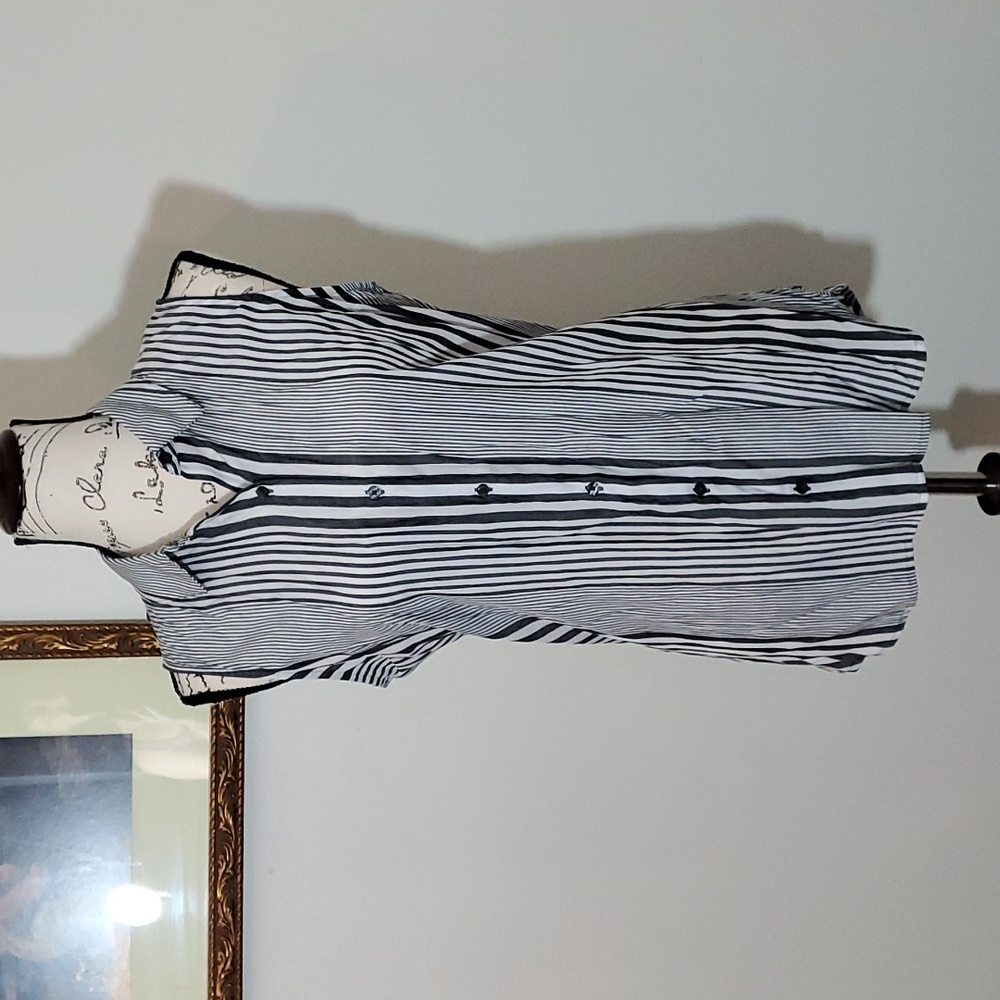 Express,  The City Shirt, gray striped button down.